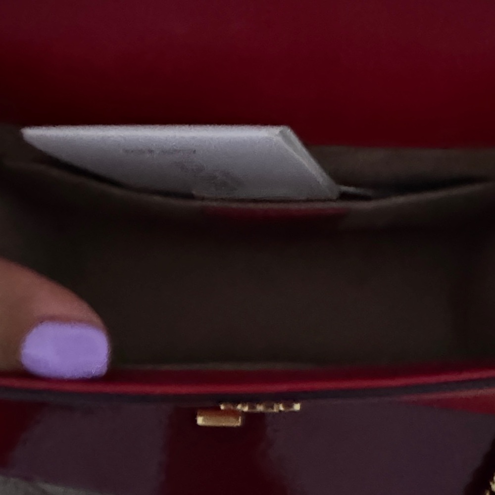 Gucci Red Leather Crossbody with Gold Chain and Signature Web - Picture 4 of 5
